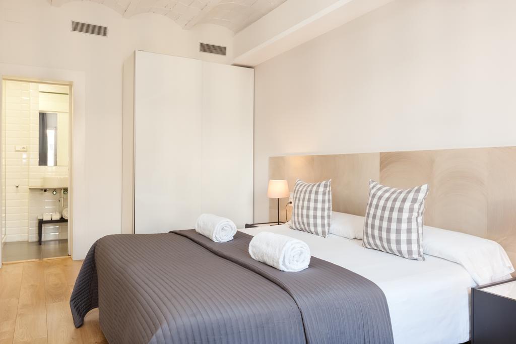 Rent Top Apartments Rambla Catalunya Barcelona Exterior photo